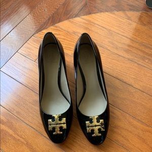 Tory Burch shoe